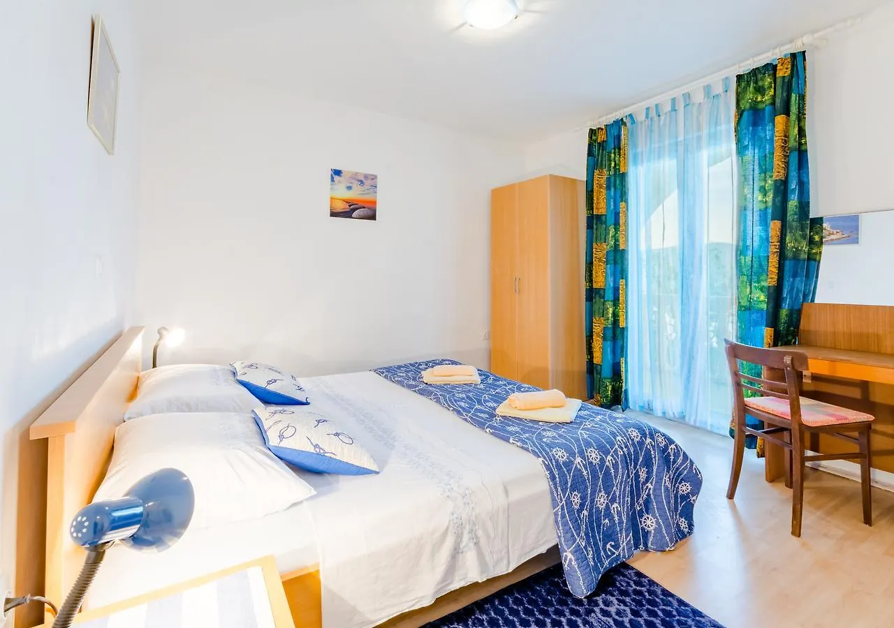 Apartment Sea Star Трогир