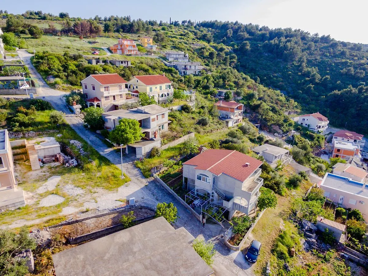 Apartment Sea Star Трогир
