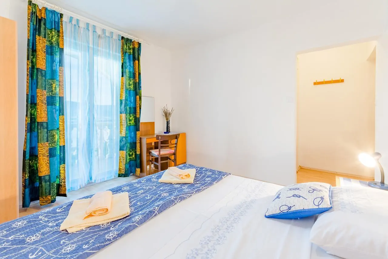 Apartment Sea Star Трогир 0*,