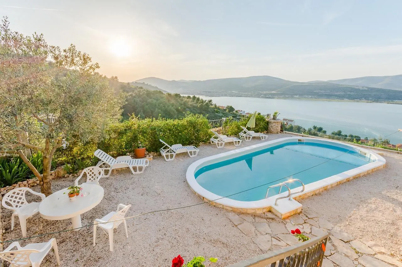 Apartment Sea Star Trogir 0*,  Kroatien
