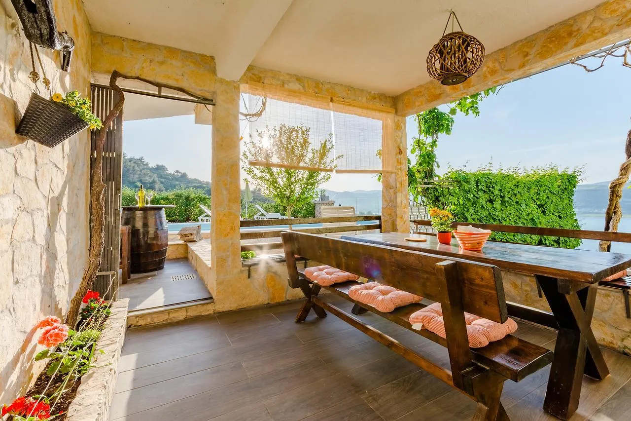 Apartment Sea Star Trogir